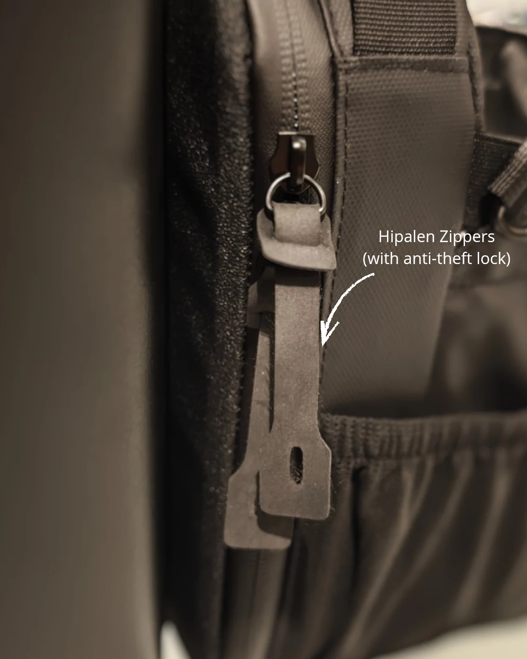 ANTIGRAVITY Magnetic Gym Bag