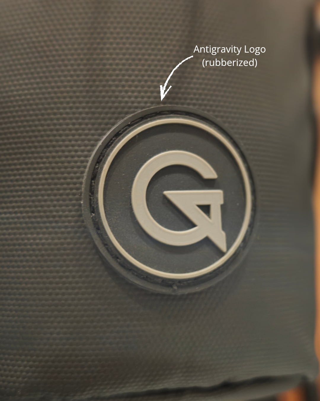 ANTIGRAVITY Magnetic Gym Bag